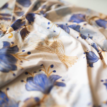 jasna chusta w kwiaty